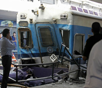 Un accidente de tren en Buenos Aires deja 340 heridos y decenas de muertes