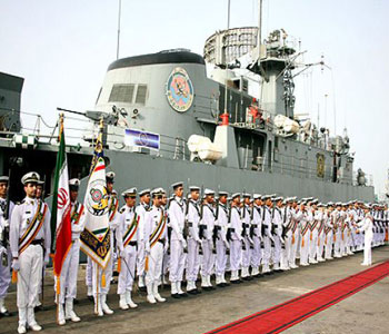 Dos buques militares iraníes cruzan el canal Suez nuevamente