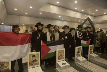 Una delegación de la Marcha Global del Quds visita la tumba del Mártir Mougnieh