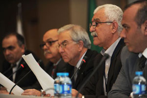 La oposición siria no logra formar un frente contra El-Assad