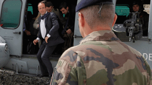 El presidente francés: La retirada de Afganistán antes de fin de año