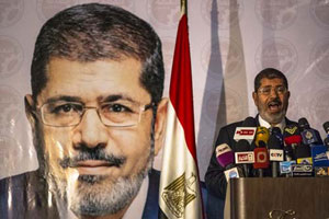 Morsy se declara ganador en las elecciones presidenciales de Egipto