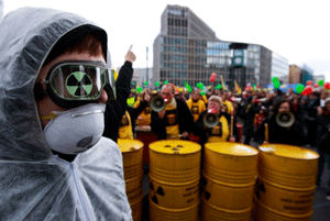 Defensores de la paz abogan por desarme nuclear británico