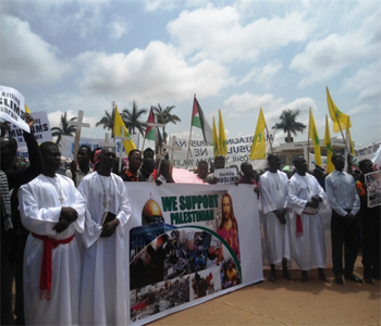 Musulmanes y Cristianos marchan en el Día del Quds en Nigeria