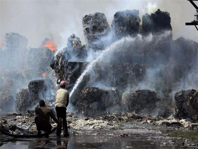 Un incendio causa al menos 52 víctimas en una fábrica de pirotecnia en el sur de la India