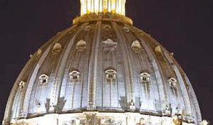 Pancarta de protesta en la cúpula de la Basílica de San Pedro