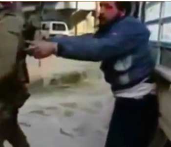 siria+ejecucion+hombre Rebeldes sirios ejecutan a un civil desarmado