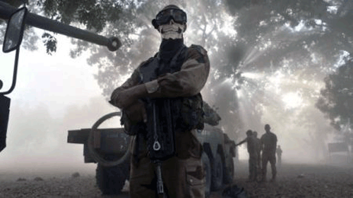 mascara de calavera, soldado frances, mali Polémica sobre foto chocante de un soldado francés con máscara de calavera