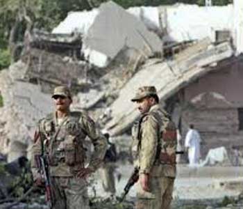 Al menos 31 muertos en un ataque miliciano contra un puesto de control en Pakistán