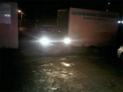 carcel la roca, ecuador, guayaquil Se fugan al menos 18 presos de cárcel de máxima seguridad en Guayaquil