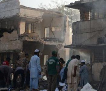explosion+santuario+paquistani Ningún grupo ha reivindicado la autoría del atentado