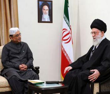imam+jamenei+zardari+iran+paquistan Imam Jamenei llama a la unidad entre los musulmanes