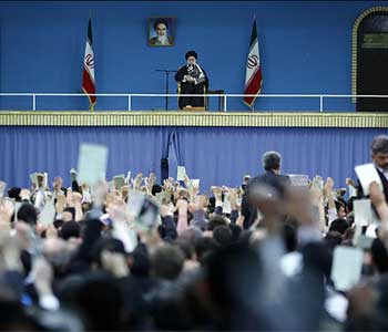 imama jamenei+iran+abolizar armas nucleares2 El Ayatolá Jamenei insta a la eliminación de las armas nucleares