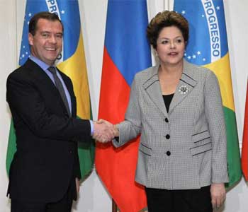 dimitri+medvedev+dilma+rousseff+rusia+brasil Medvédev visitará mañana a Brasil