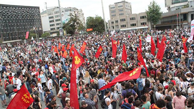En Estambul y Ankara, los manifestantes desafían al Gobierno