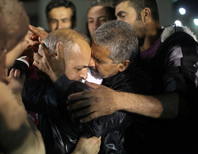 26 prisioneros palestinos recuperan su libertad