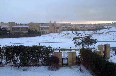 Egipto tacha de falsas las imágenes de pirámides en nieve
