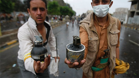 bombas utilizadas contra la manifestacion