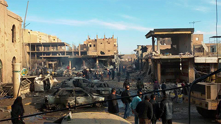 bombardeo aereo sobre Raqqa La aviación siria bombardea el principal bastión de Daesh