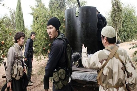 chinos luchan en Siria Chinos viajan a Siria a través de Turquía para unirse a Daesh