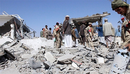 los bombardeos saudíes quieren destruir Yemen