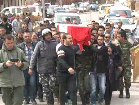 Mártir Ali Bazzal fue enterrado en su pueblo natal Solemne entierro a un militar asesinado por terroristas de Al-Nusra