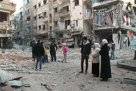 palestinos en Yarmuk La población de Yarmuk se ha convertido en ’rehén’ de Daesh