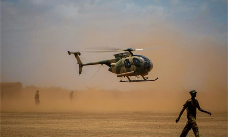 kdf kenia Fuerzas kenianas bombardean bases de Al Shabab en Somalia