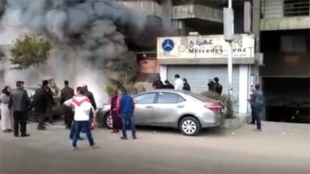 Un cóctel molotov incendió el restaurante Ataque a un restaurante en la capital egipcia
