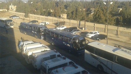 los autubuses que trasladarán los armados a Idleb