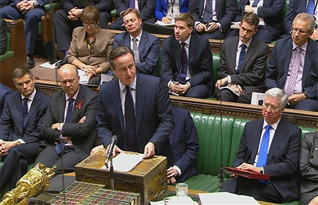 el primer ministro, David Cameron, en el Parlamento Reino Unido se une a la guerra de Daesh en Siria