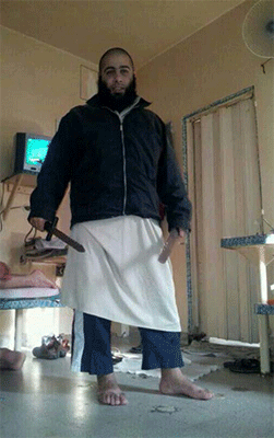 el terrorista suicida Mohamed Hamza Un terrorista se inmola y mata a dos familiares en una redada