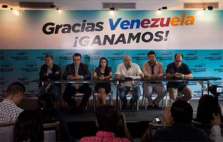 Oposición venezolana alcanza mayoría calificada en la Asamblea Nacional Oposición venezolana alcanza mayoría calificada en la Asamblea Nacional