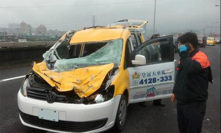 accidente de TransAsia Airways Un avión de TransAsia Airways se estrella en Taiwán
