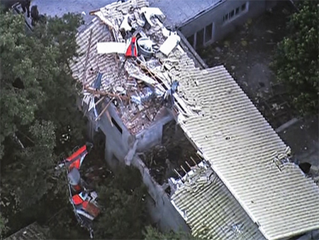 el helicóptero cayó sobre una vivienda en construcción Cinco muertos por la caída de un helicóptero sobre una vivienda en Brasil