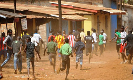 enfrentamientos en Conakry Enfrentamientos en Conakry en vísperas de las elecciones
