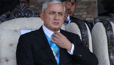 El presidente de Guatemala, Otto Pérez Molina Dimite el presidente de Guatemala, acusado de corrupción