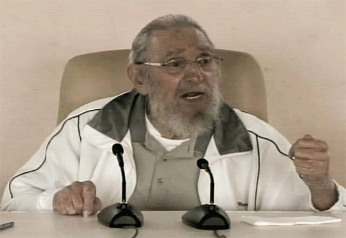 Fidel Castro reaparece en acto público