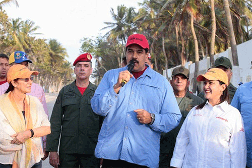 Nicolás Maduro amenaza con encarcelar a los diputados opositores violentos