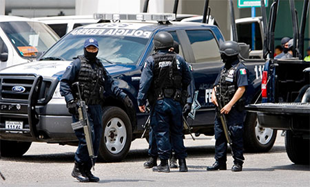 miembros de la Policía en México