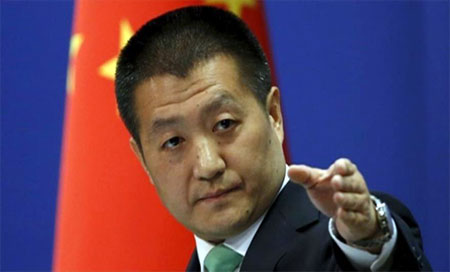 El portavoz de la cancillería china, Lu Kang China insta a Japón a no intervenir en el conflicto sobre el mar de la China