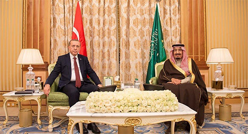el monarca saudí con el presidente turco Detenido en Arabia Saudí el agregado militar de Turquía en Kuwait
