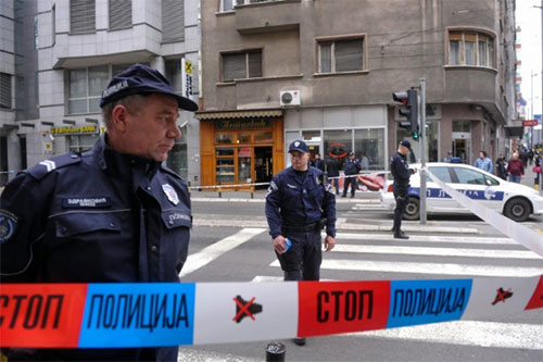 Cinco muertos en un tiroteo en una cafetería en Serbia Cinco muertos en un tiroteo en una cafetería en Serbia