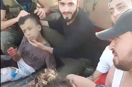el menor capturado por los terroristas Bestialidad de un “grupo armado moderado” en Siria