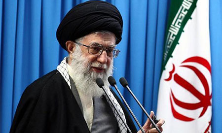 El líder supremo, Ayatolá Sayed Ali Jameneí Ayatolá Jameneí: Quienes confían en EEUU cometen un gran error