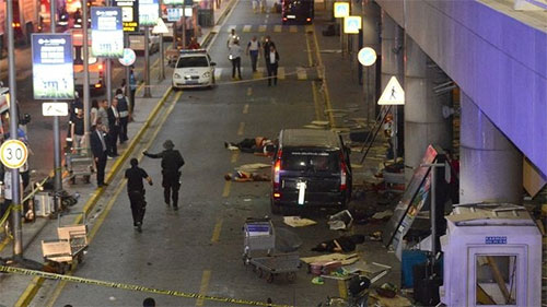 Hezbolá condena el crimen terrorista en el aeropuerto de Estambul Hezbolá condena el atroz crimen terrorista en el aeropuerto de Estambul