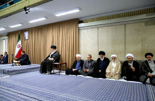 El líder supremo de Irán, el ayatolá Ali Jamenei Irán “quemará” el acuerdo nuclear si EEUU no lo cumple