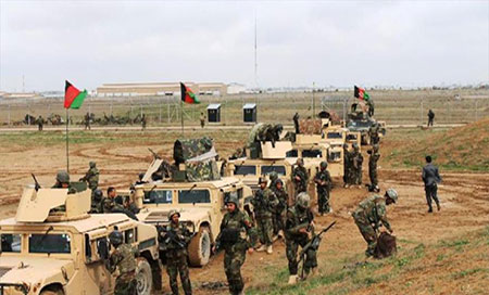Tropas del Ejército afgano Afganistán mata a 131 terroristas de Daesh en dos días