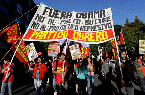 manifestantes argentinos protestan contra la visita de Obama