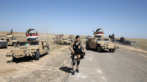 Las fuerzas iraquíes rodean la ciudad de Hit Milicianos de Daesh huyen de uno de sus feudos en Iraq
